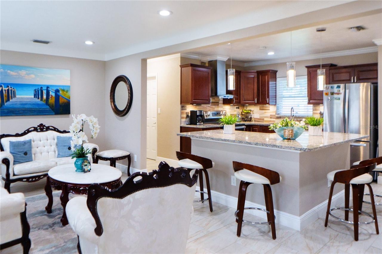 4350 37th Avenue N, Saint Petersburg, FL 33713 Photo