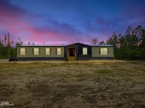 4093 NW County Road 274 , Altha, FL 32421