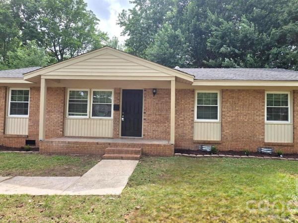 4705 Hartland Circle , Charlotte, NC 28205