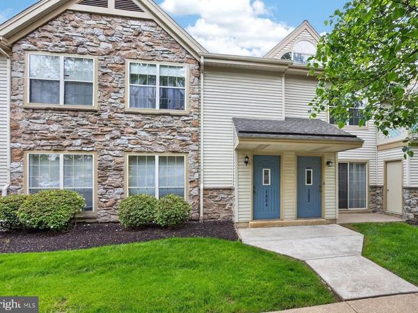 1804 FOXMEADOW CIRCLE, Unit CONDO 1804, ROYERSFORD, PA 19468