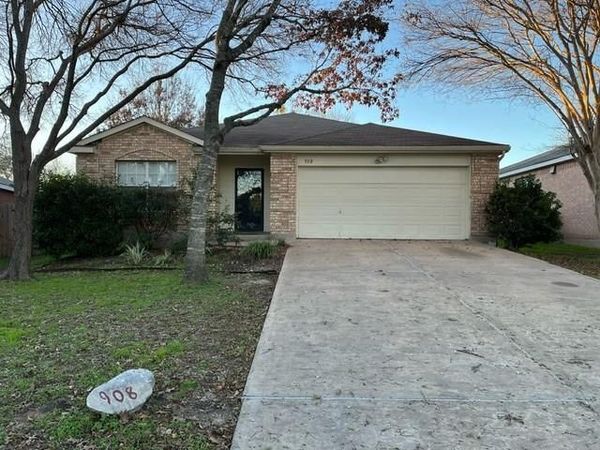 908 Rocking Spur CV, Pflugerville, TX 78660