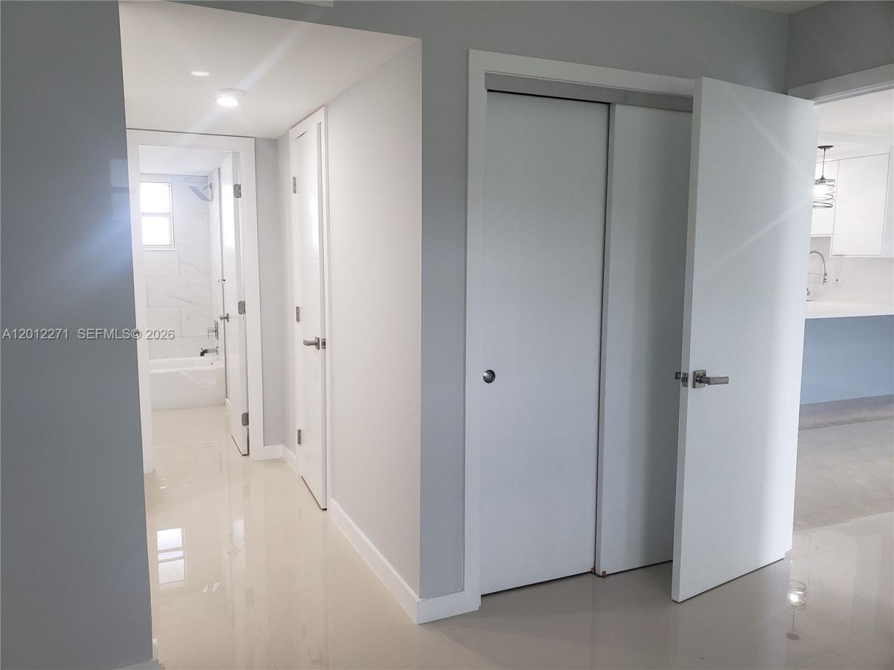4700 Washington St , Unit 404, Hollywood, FL 33021 Photo