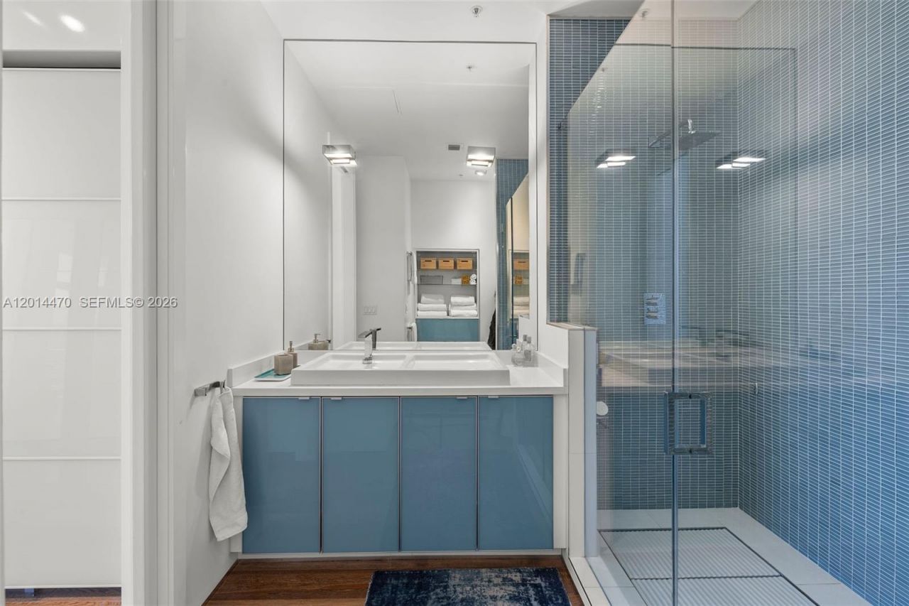 2001 Meridian Ave, Unit 404, Miami Beach, FL 33139 Photo