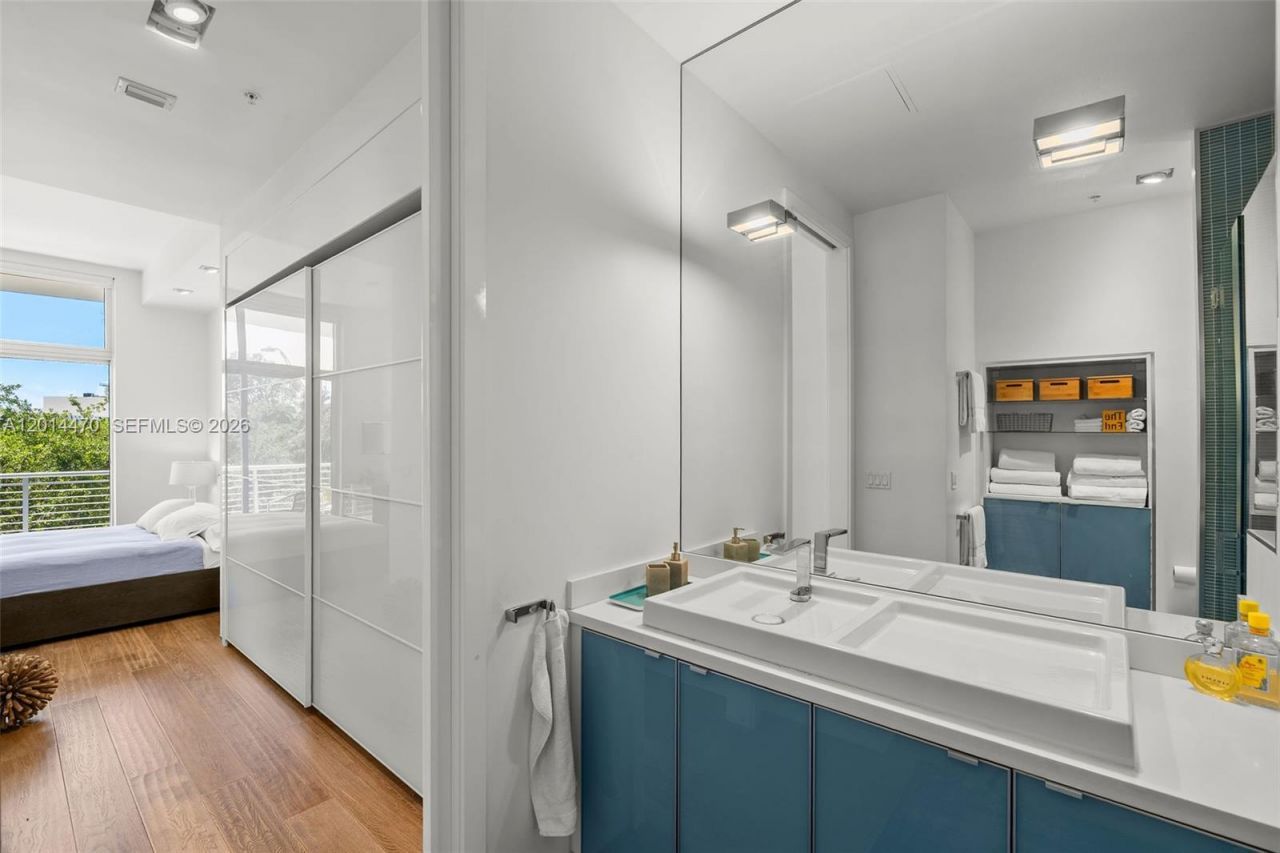 2001 Meridian Ave, Unit 404, Miami Beach, FL 33139 Photo