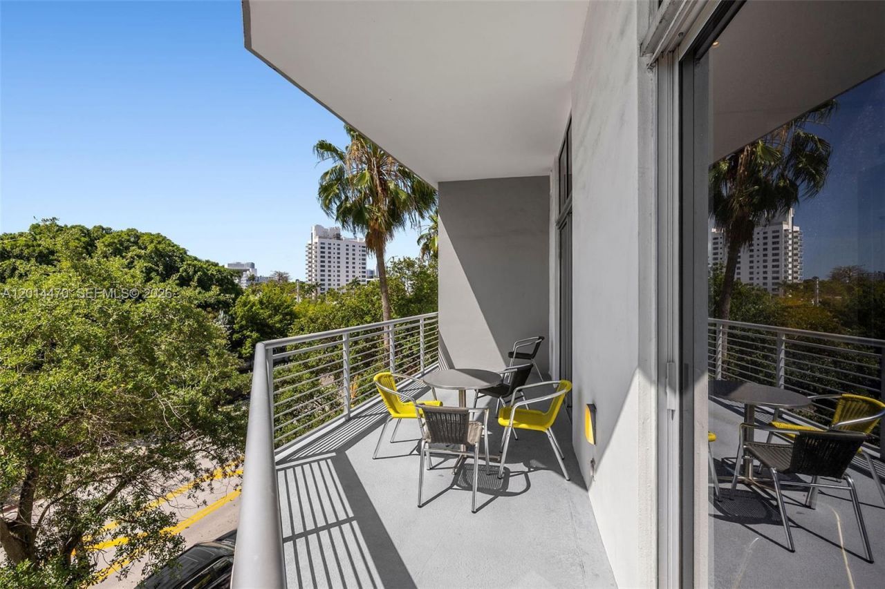 2001 Meridian Ave, Unit 404, Miami Beach, FL 33139 Photo