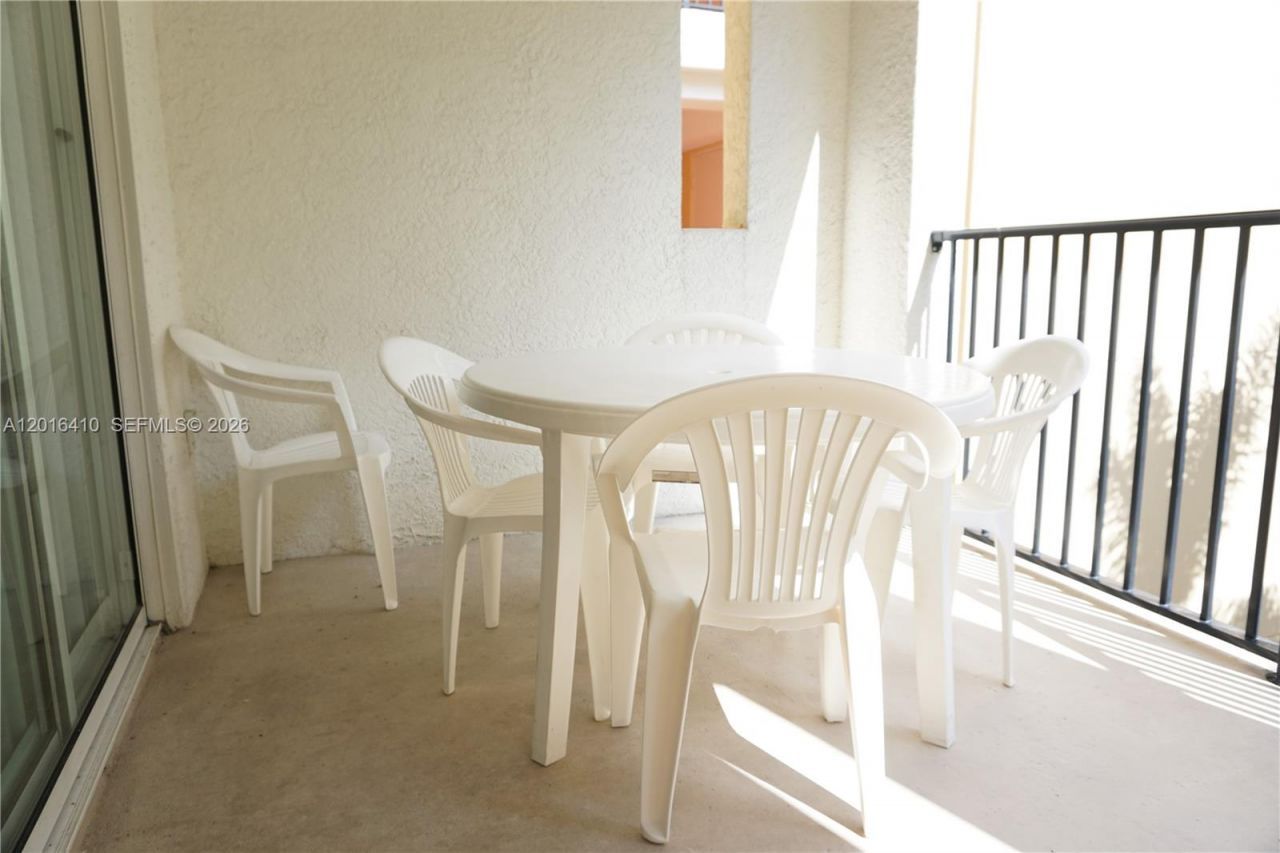 17100 N Bay Rd , Unit 1510, Sunny Isles Beach, FL 33160 Photo