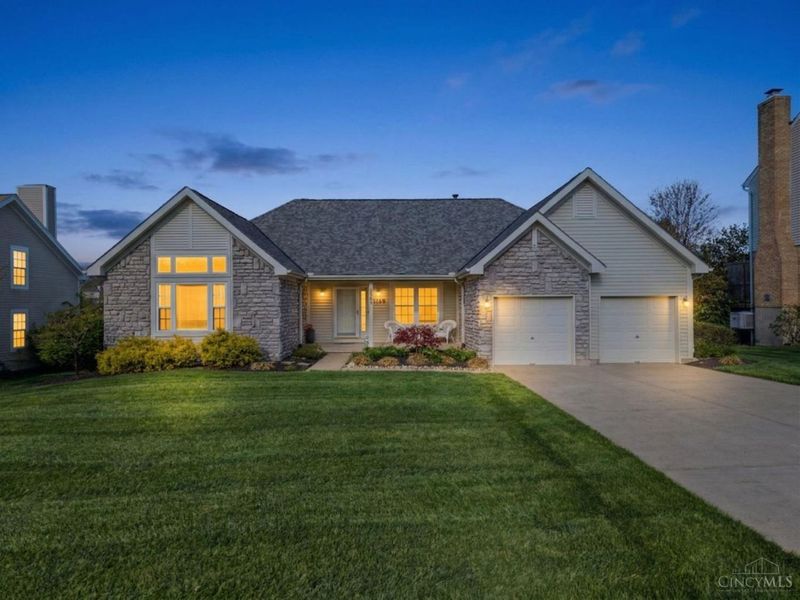 8169 Lakevalley Drive, Colerain Township, OH 45247 Photo 2