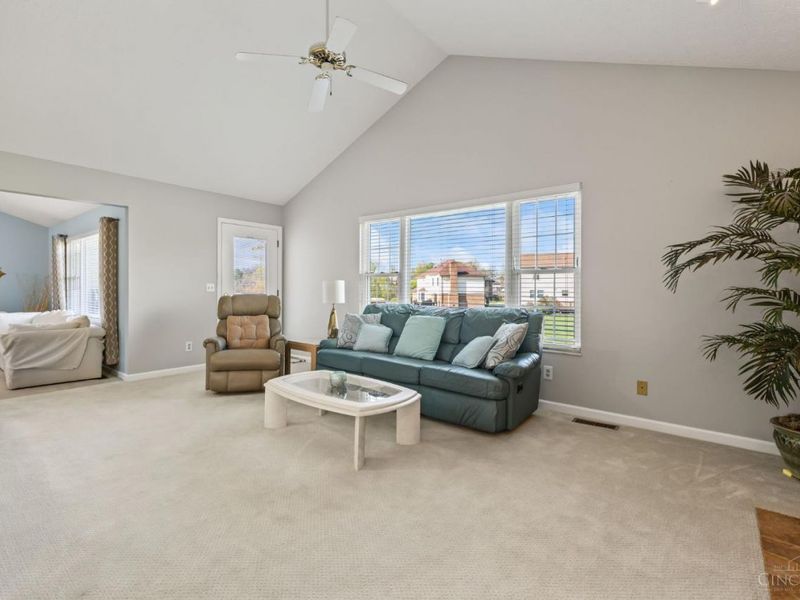 8169 Lakevalley Drive, Colerain Township, OH 45247 Photo 4