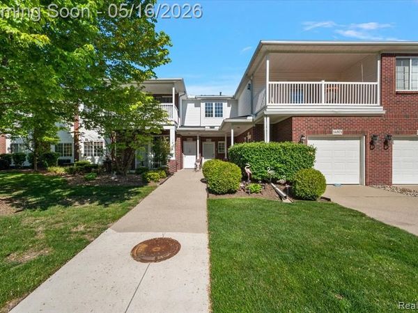 14575 Moravian Manor Circle, Sterling Heights, MI 48312