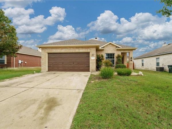 702 Pampas Ricas DR, Leander, TX 78641