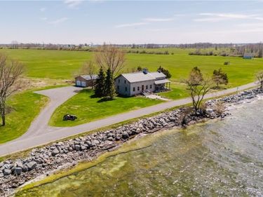 27846 Dablon Point Road, Cape Vincent, NY 13618