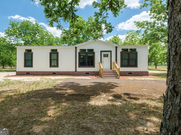 840 Lud Oquinn Road, Odum, GA 31555