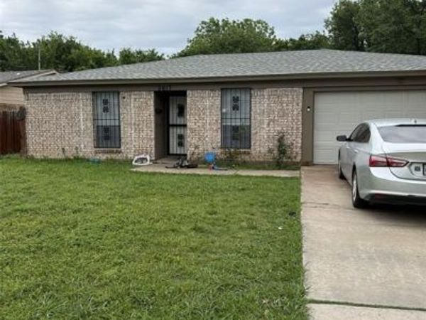 5617 De Cory Road, Fort Worth, TX 76134