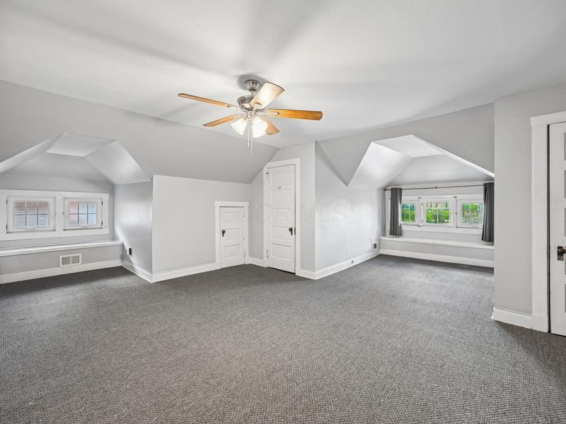 1471 E Broad Street, Columbus, OH 43205 Photo 18