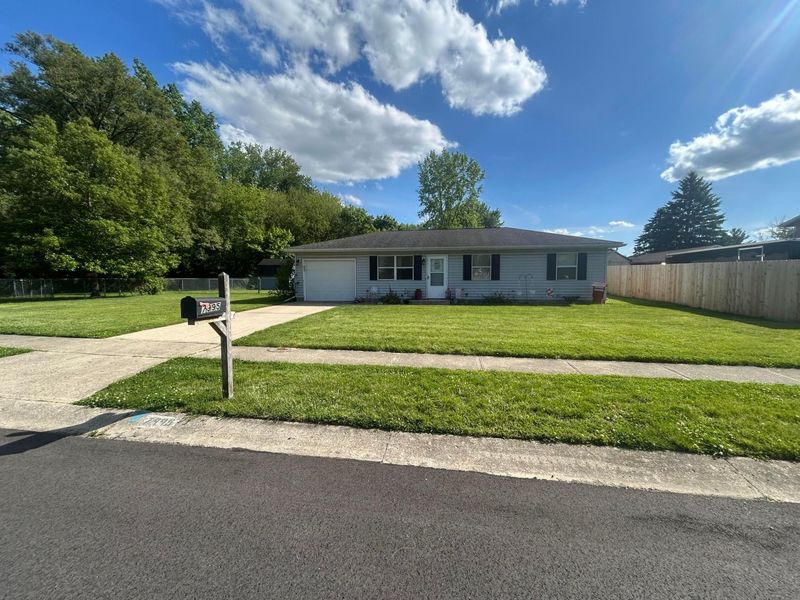 7995 Wescott Avenue, Fairborn, OH 45324 Photo 2