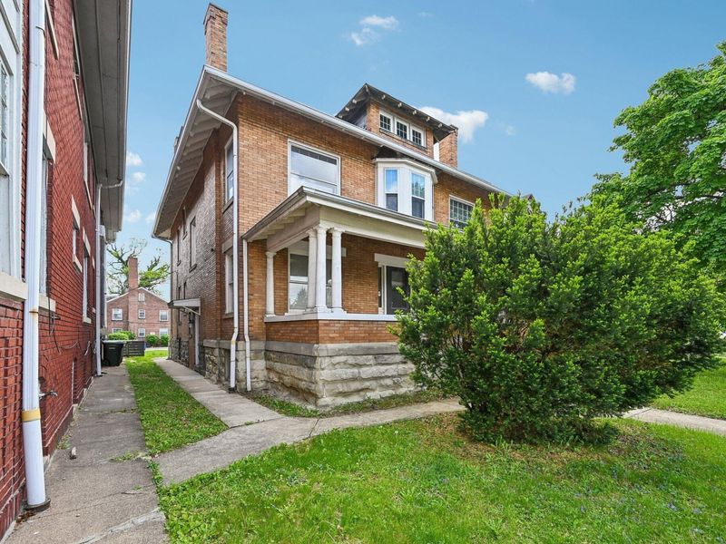 1471 E Broad Street , Columbus, OH 43205 Photo 3
