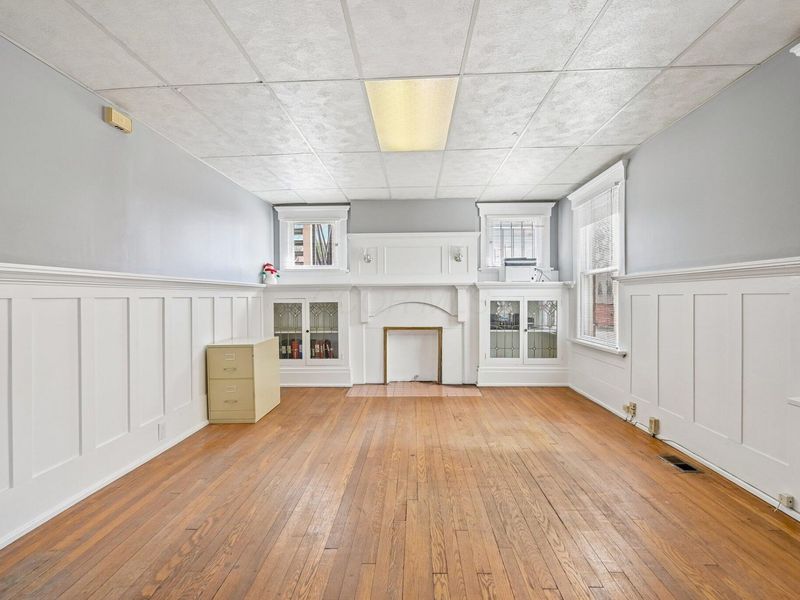 1471 E Broad Street , Columbus, OH 43205 Photo 8