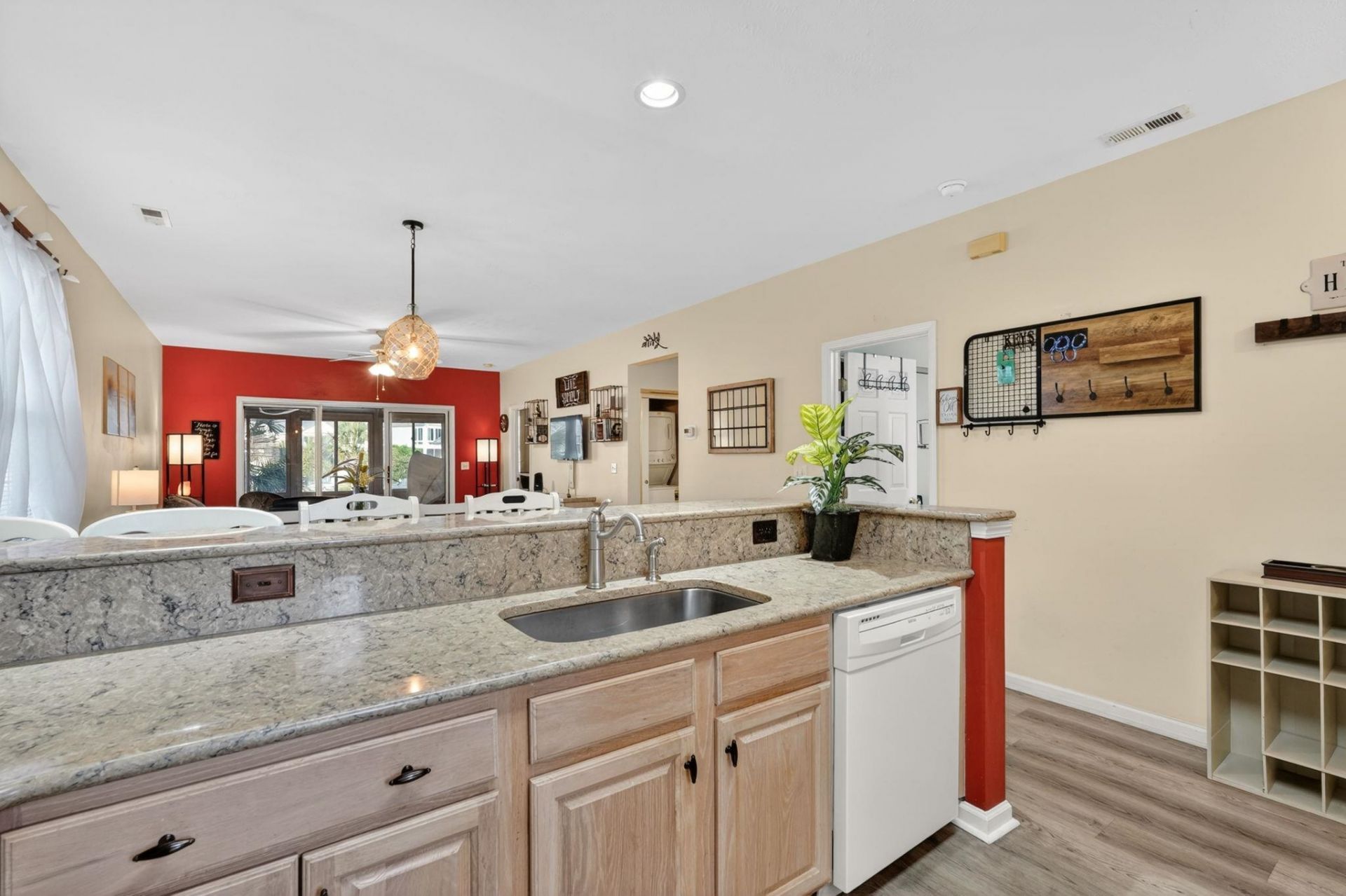901 West Port Dr. Photo 6