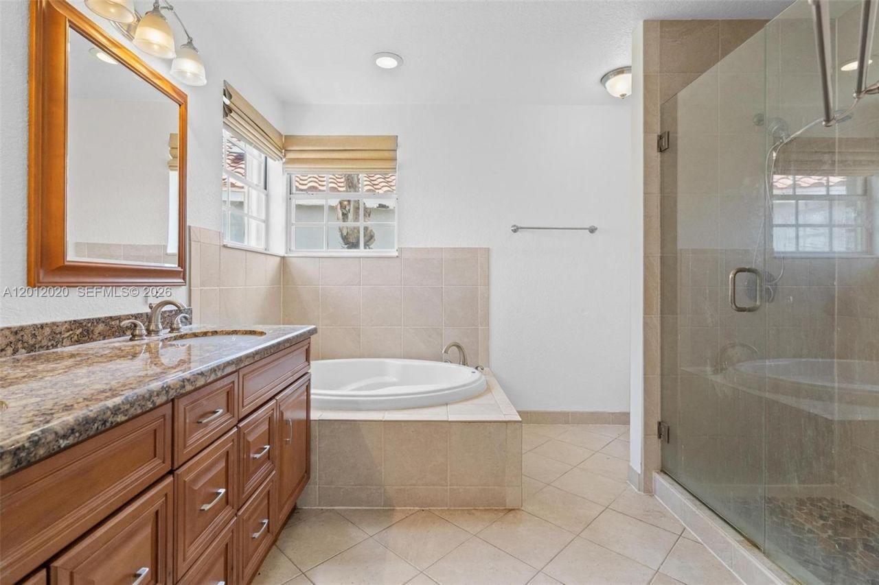 303 Bridgeton Rd, Weston, FL 33326 Photo