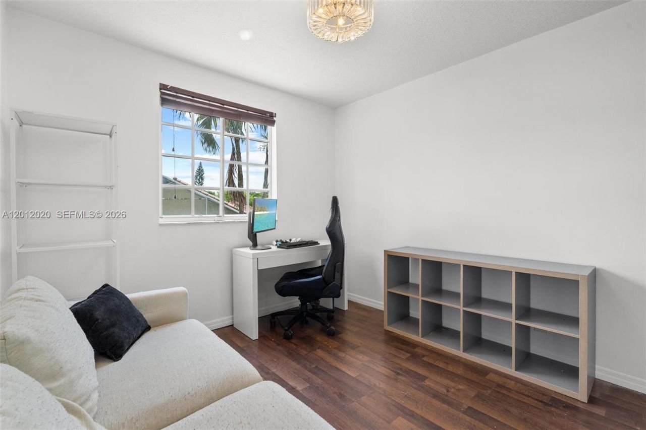 303 Bridgeton Rd, Weston, FL 33326 Photo