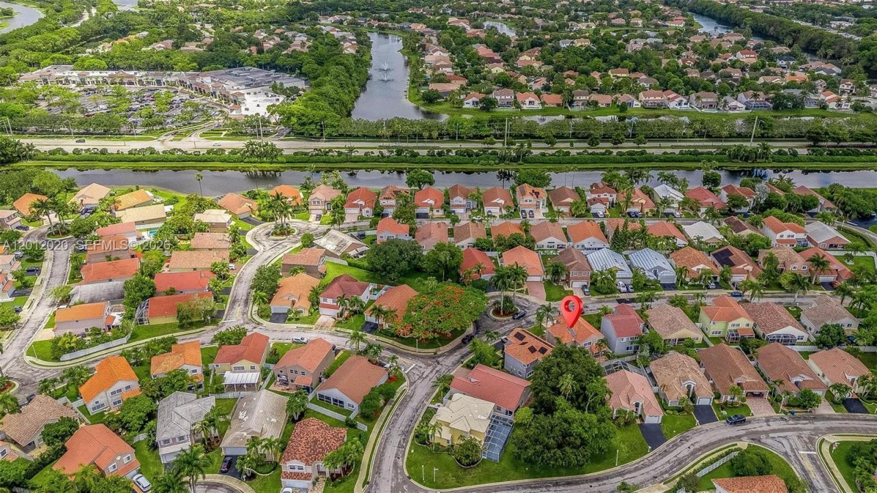 303 Bridgeton Rd, Weston, FL 33326 Photo