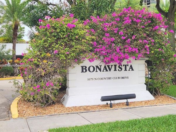 3375 N Country Club Dr , Unit 203, Aventura, FL 33180