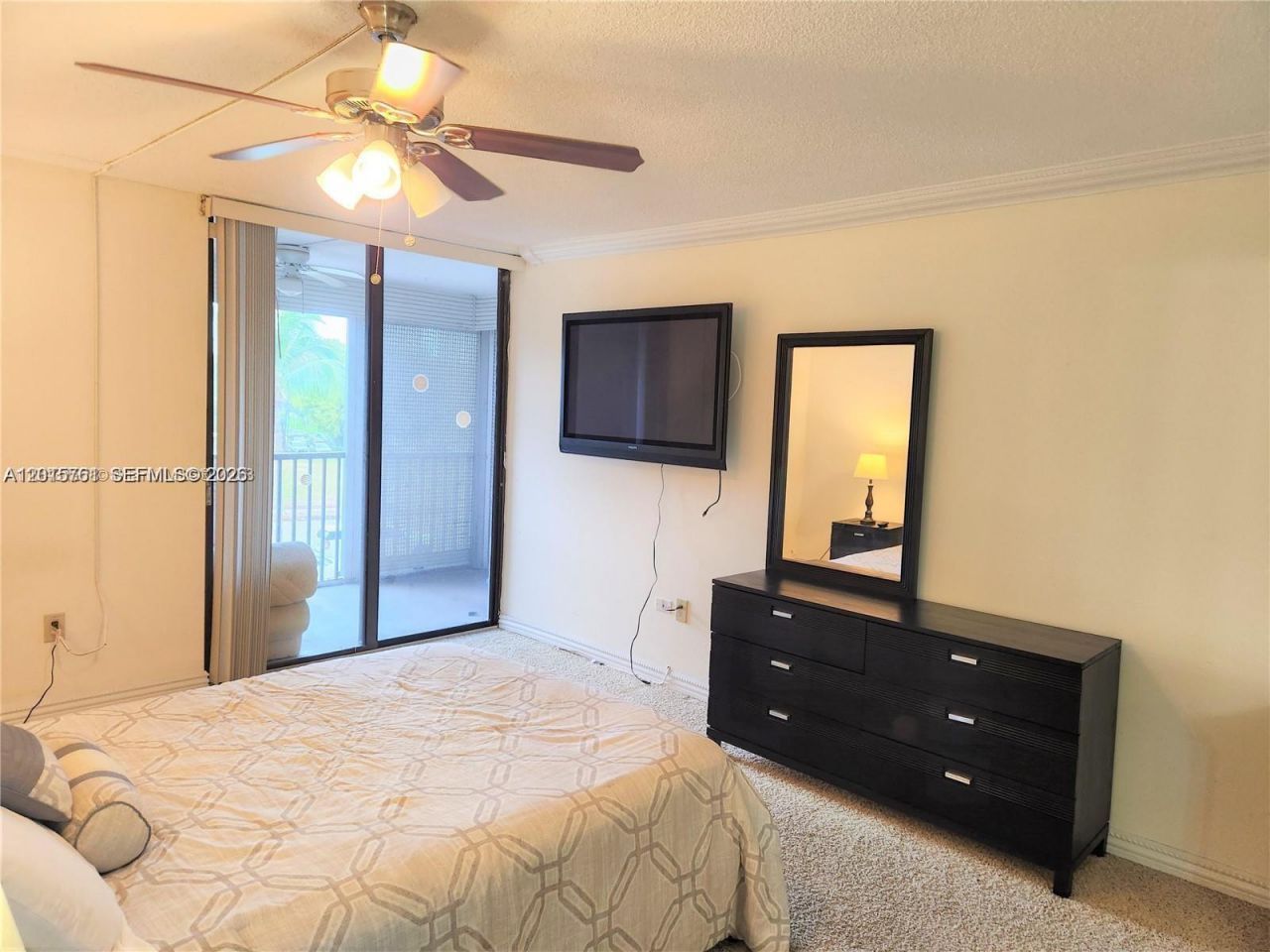 3375 N Country Club Dr , Unit 203, Aventura, FL 33180 Photo