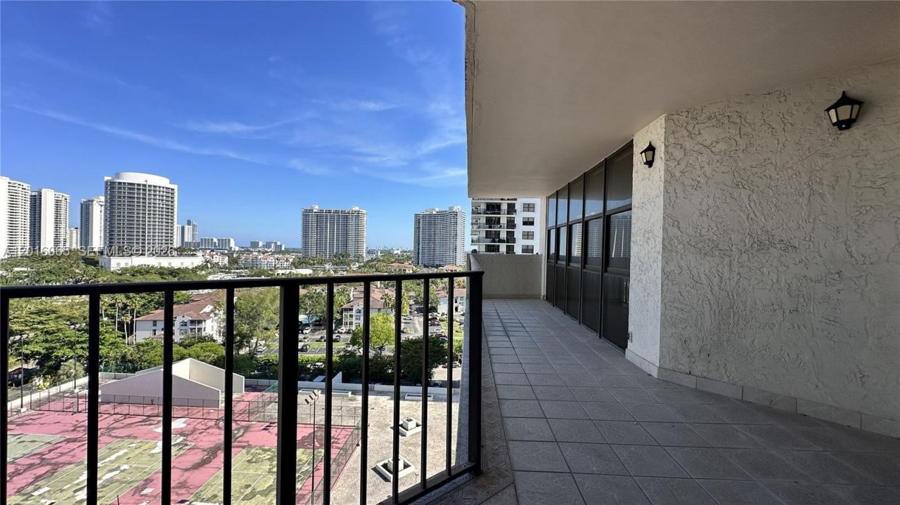 18181 NE 31st Ct , Unit 1408, Aventura, FL 33160 Photo