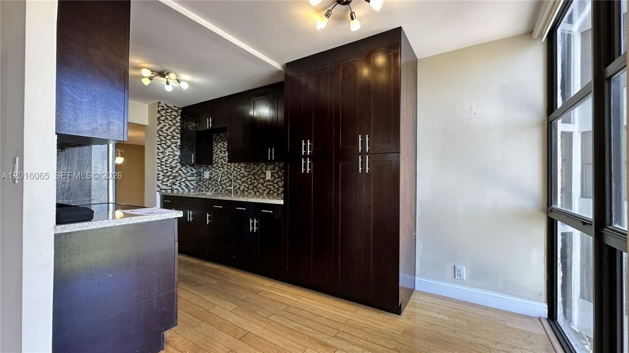 18181 NE 31st Ct , Unit 1408, Aventura, FL 33160 Photo