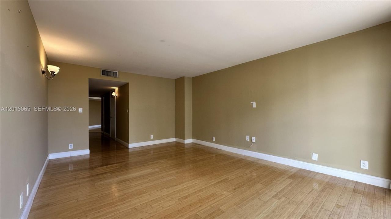 18181 NE 31st Ct , Unit 1408, Aventura, FL 33160 Photo