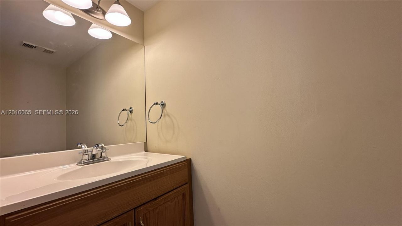 18181 NE 31st Ct , Unit 1408, Aventura, FL 33160 Photo