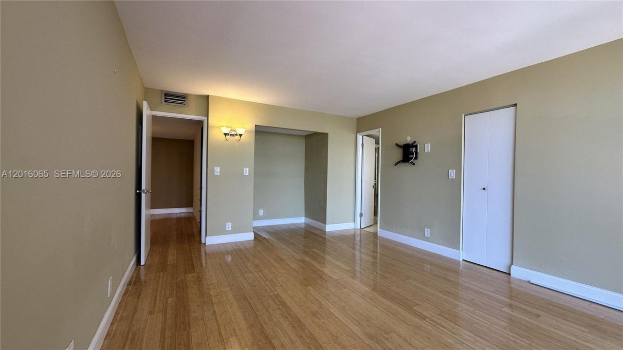 18181 NE 31st Ct , Unit 1408, Aventura, FL 33160 Photo