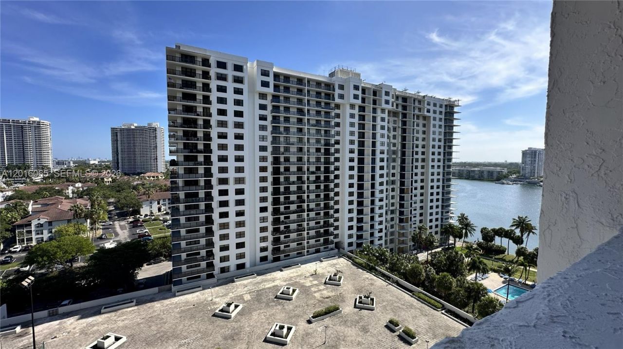 18181 NE 31st Ct , Unit 1408, Aventura, FL 33160 Photo