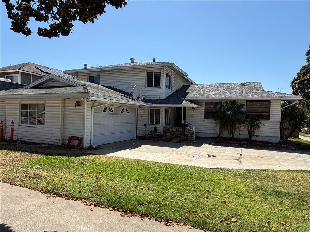 1482 N Grand, Orange, CA 92867 Main Photo