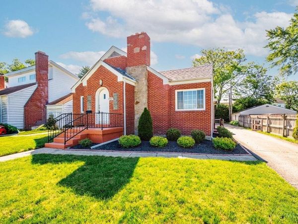 920 lawn, Hamilton, OH 45013