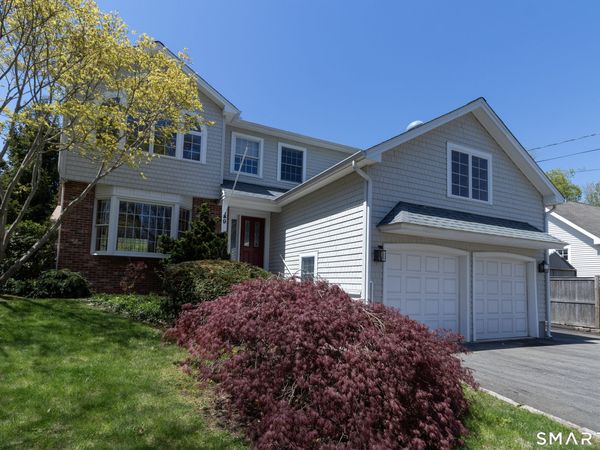 9 Howd, Branford, CT 06405