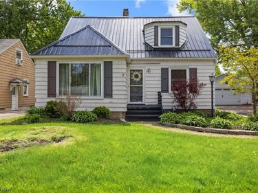 967 Gulf Road, Elyria, OH 44035