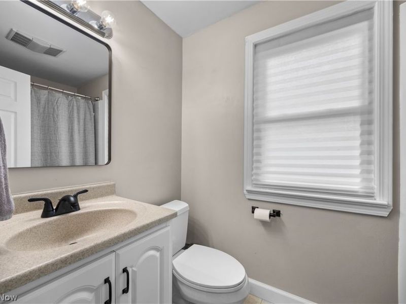 967 Gulf Road, Elyria, OH 44035 Photo 20
