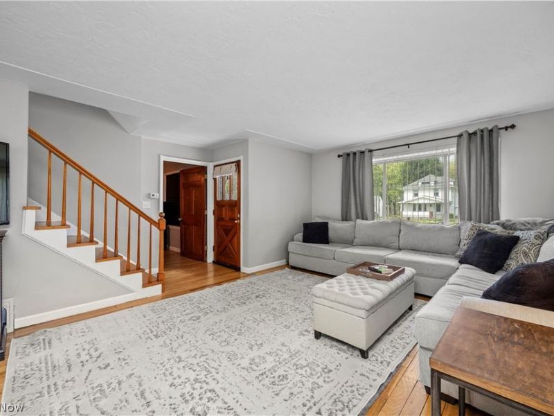 967 Gulf Road, Elyria, OH 44035 Photo 5
