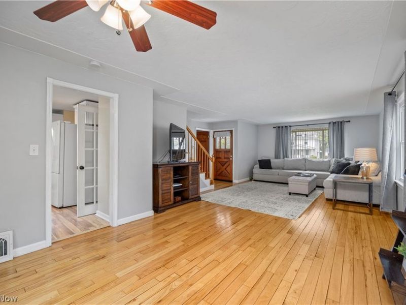 967 Gulf Road, Elyria, OH 44035 Photo 7