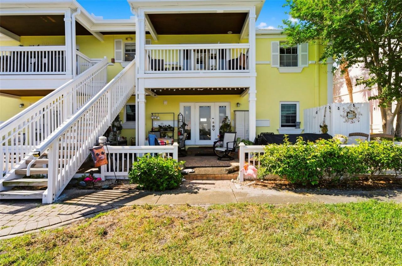 201 Pompano Drive Se, Unit C furnishe, Saint Petersburg, FL 33705 Photo