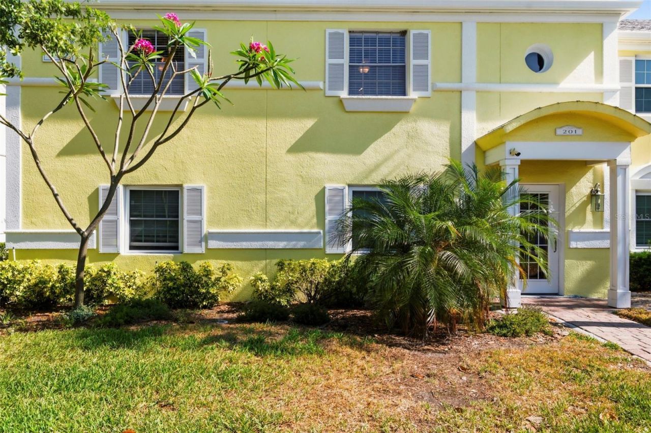 201 Pompano Drive Se, Unit C furnishe, Saint Petersburg, FL 33705 Photo
