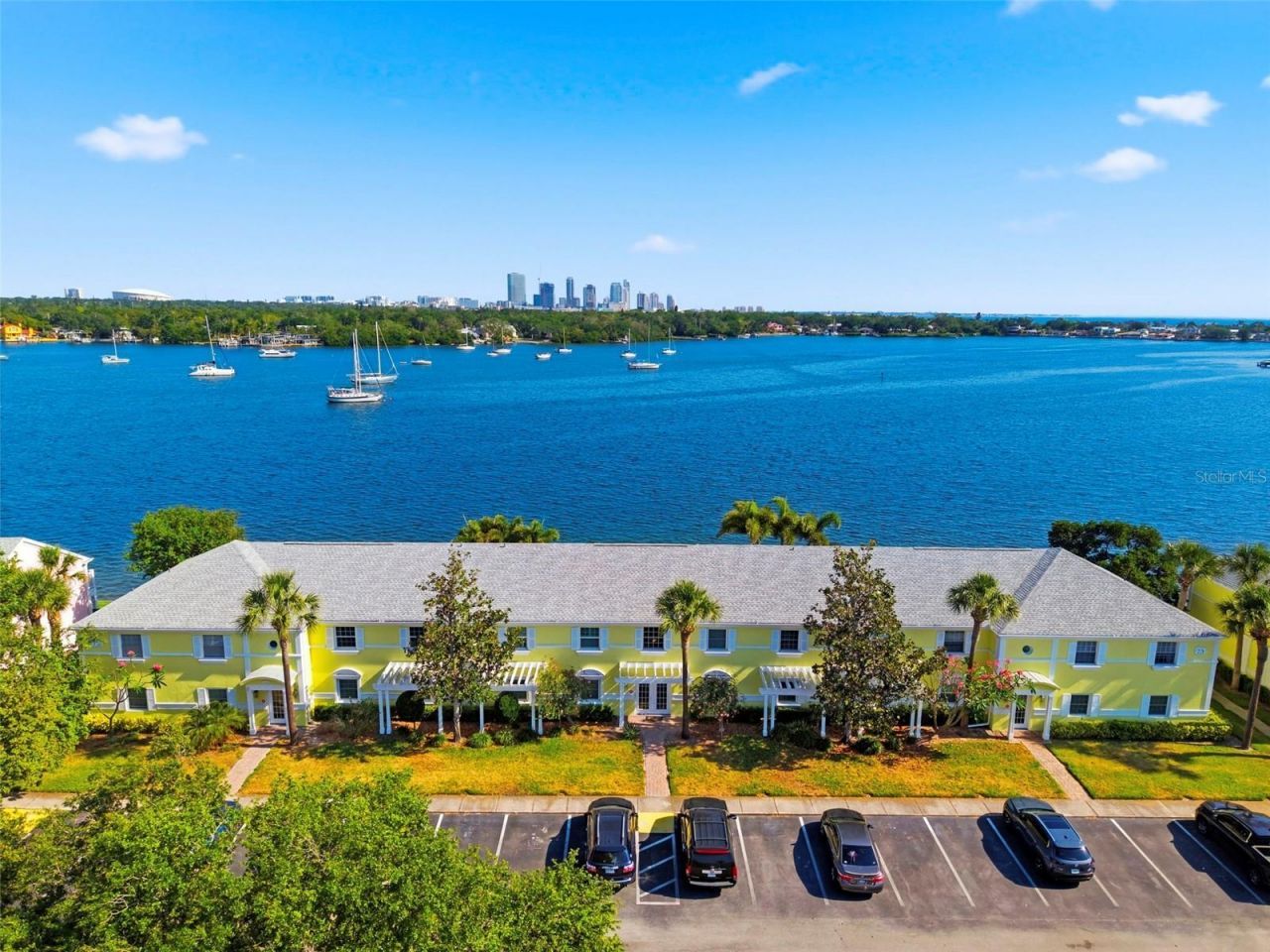 201 Pompano Drive Se, Unit C furnishe, Saint Petersburg, FL 33705 Photo