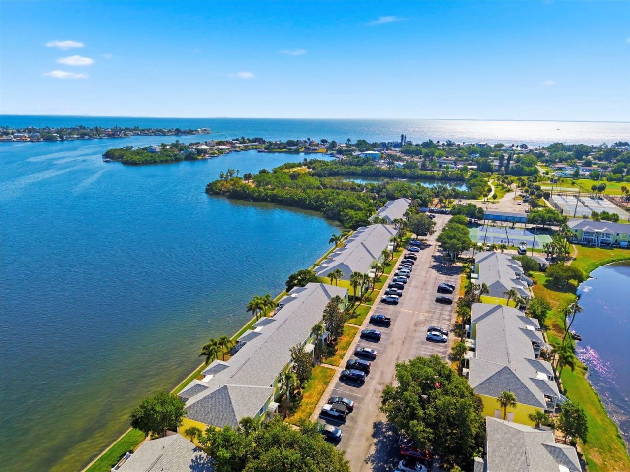 201 Pompano Drive Se, Unit C furnishe, Saint Petersburg, FL 33705 Photo
