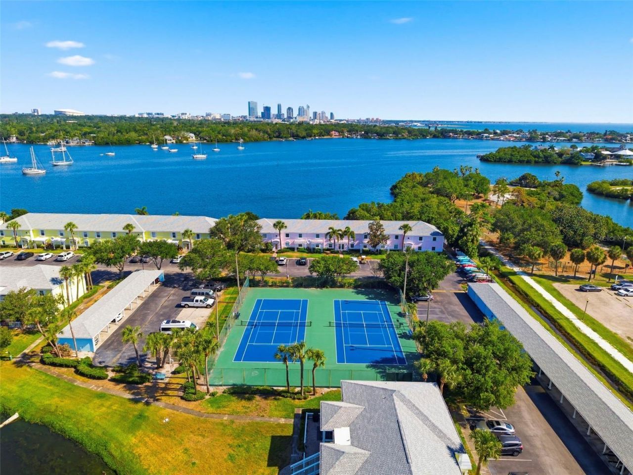 201 Pompano Drive Se, Unit C furnishe, Saint Petersburg, FL 33705 Photo