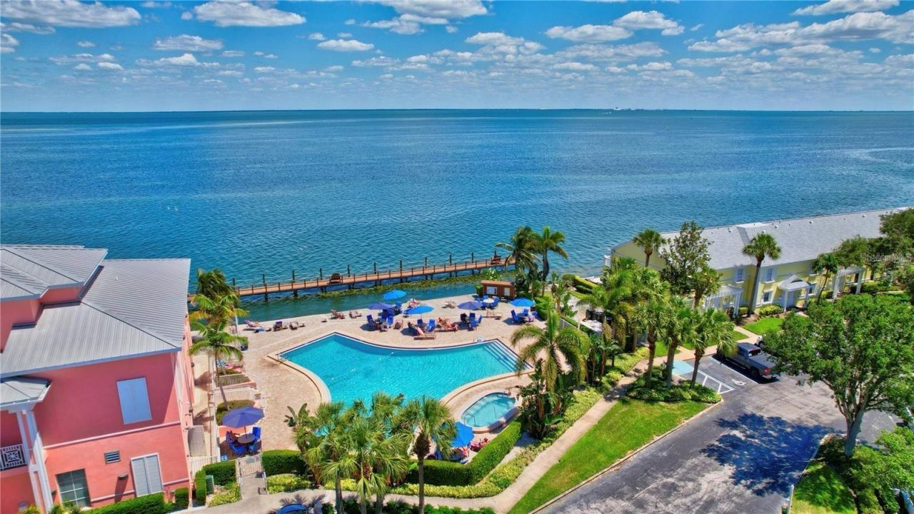201 Pompano Drive Se, Unit C furnishe, Saint Petersburg, FL 33705 Photo