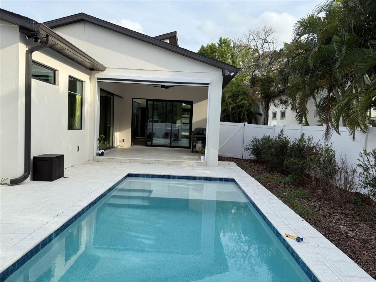 2443 Wood Street , Sarasota, FL 34237 Photo