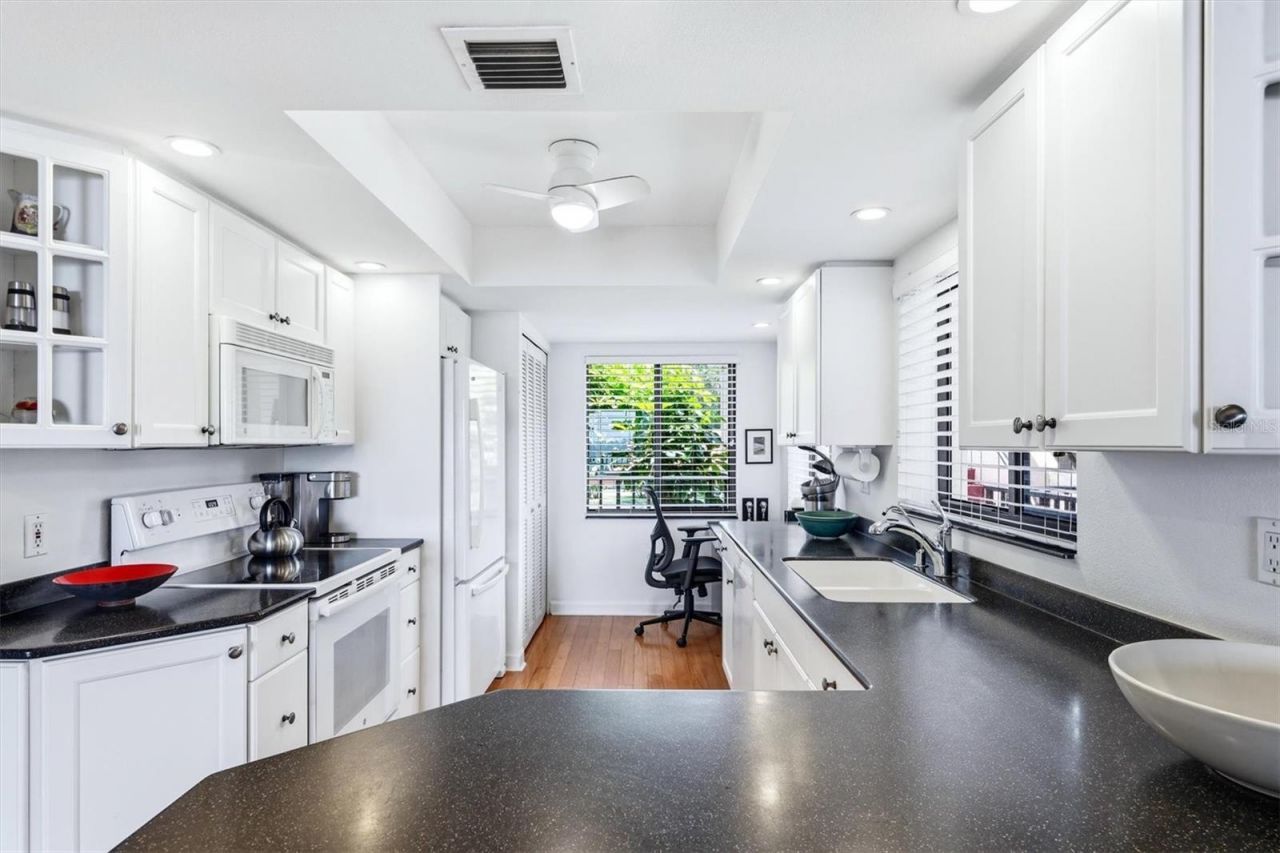3460 Wild Oak Bay Boulevard, Unit 143, Bradenton, FL 34210 Photo