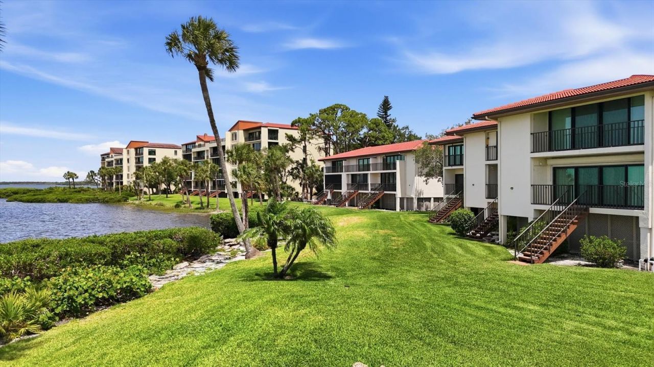 3460 Wild Oak Bay Boulevard, Unit 143, Bradenton, FL 34210 Photo