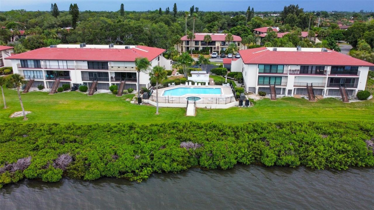 3460 Wild Oak Bay Boulevard, Unit 143, Bradenton, FL 34210 Photo
